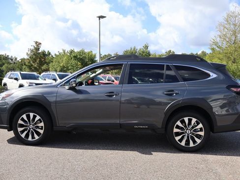 Used 2024 Subaru Outback Limited AWD/4WD image 5