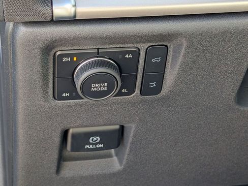 New 2026 Ford Expedition Active image 46