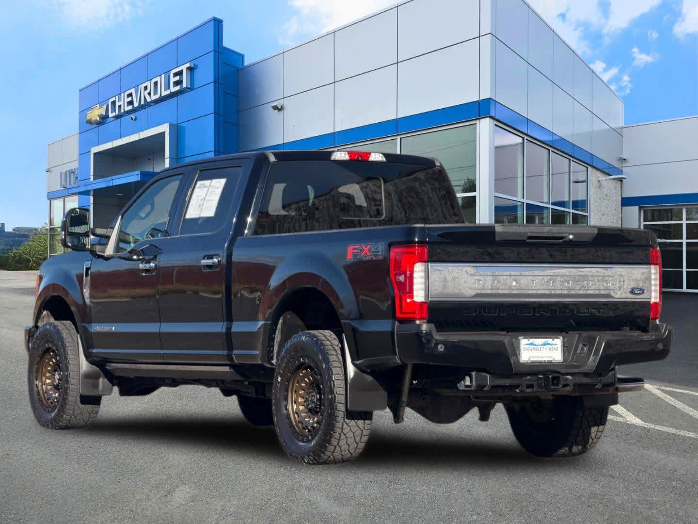 Used 2017 Ford F350 Platinum w/ Platinum Ultimate Package AWD/4WD image 6