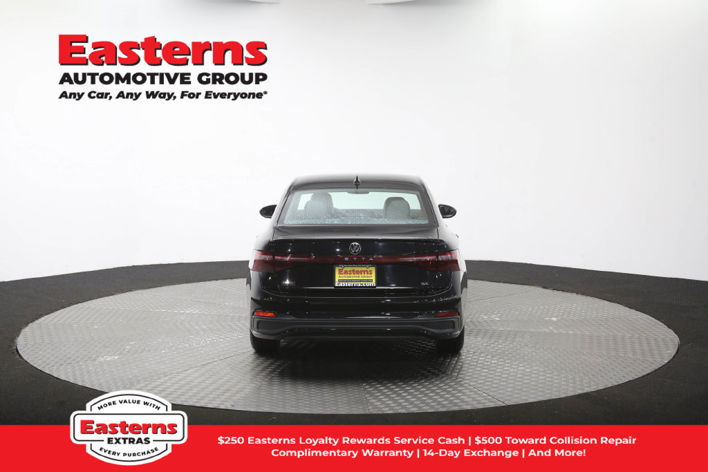 Used 2025 Volkswagen Jetta SE FWD image 37