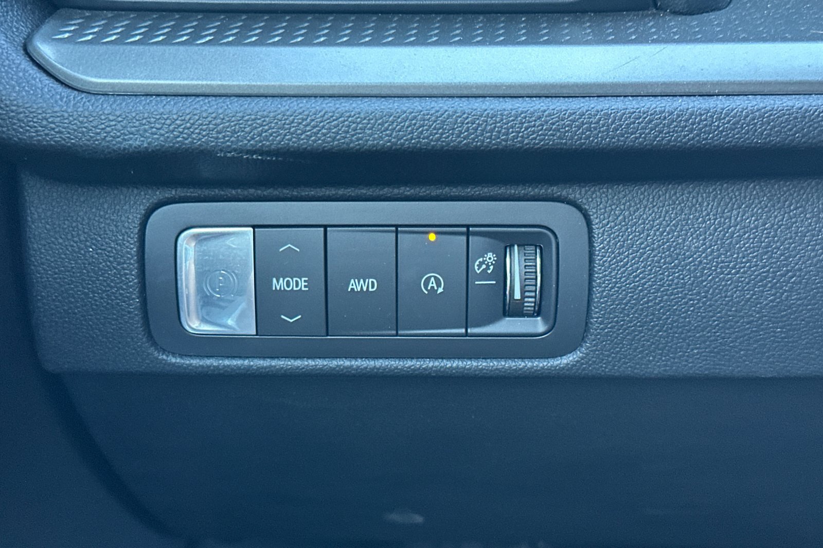 Used 2026 Chevrolet Traverse LT AWD/4WD image 39