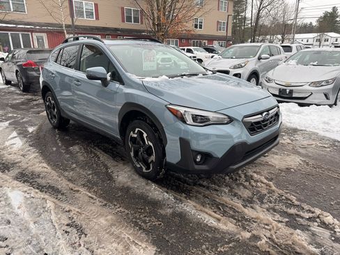 Used 2023 Subaru Crosstrek 2.5i Limited w/ Moonroof Package image 7