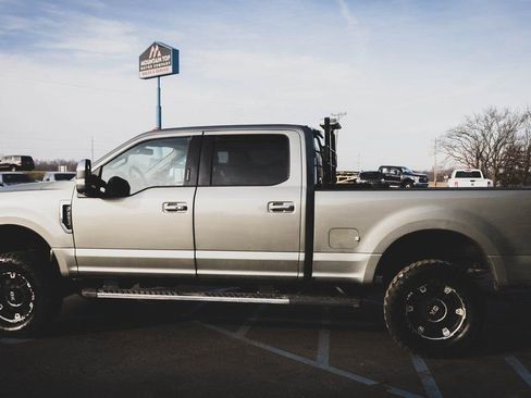 Used 2019 Ford F250 Lariat w/ Lariat Ultimate Package image 17