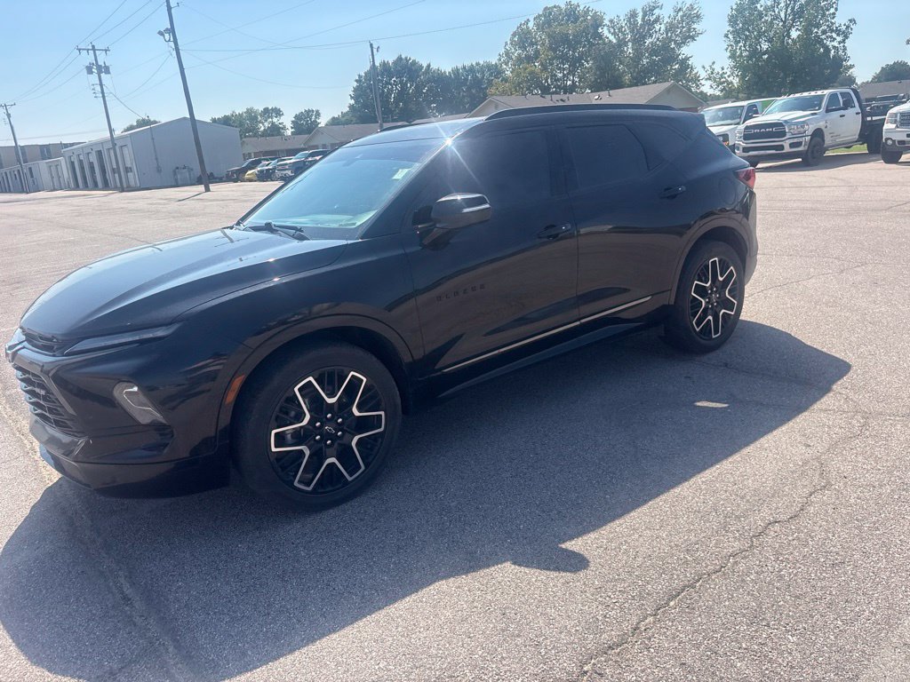 Used 2023 Chevrolet Blazer RS w/ Driver Confidence II Package AWD/4WD image 9