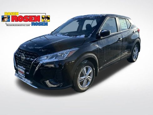 New 2025 Nissan Kicks Play S image 1