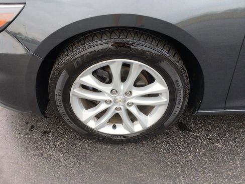Used 2018 Chevrolet Malibu LT w/ Driver Confidence Package image 24