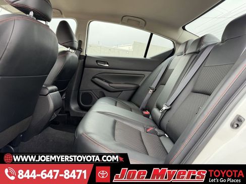 Used 2025 Nissan Altima 2.5 SR image 29