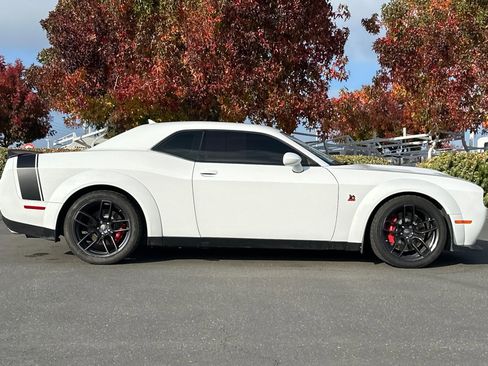 Used 2019 Dodge Challenger R/T Scat Pack image 3
