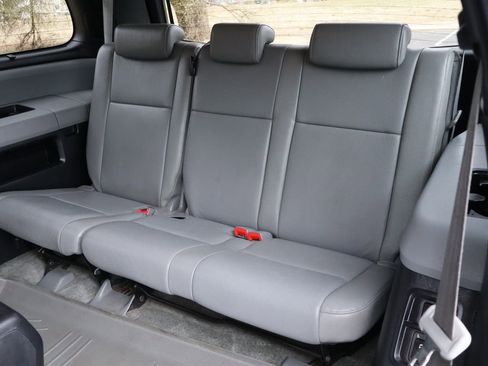 Used 2011 Toyota Sequoia Platinum image 20