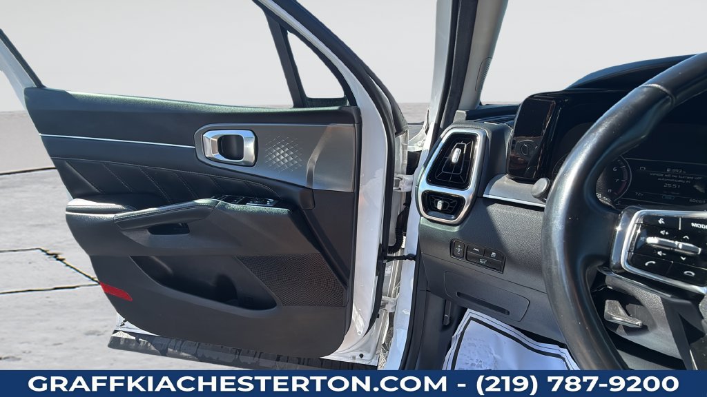 Used 2021 Kia Sorento SX AWD/4WD image 26