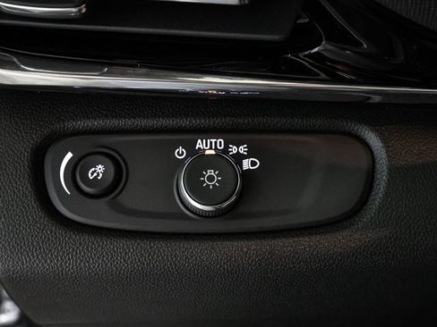 New 2026 Buick Envista Preferred FWD image 33