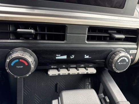 Used 2024 Toyota Tacoma SR5 image 18