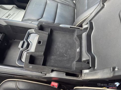 Used 2023 RAM 1500 Limited w/ Bed Utility Group image 21