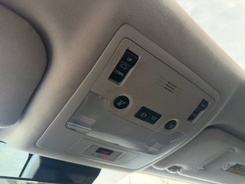 Used 2018 Lexus IS 300 image 40