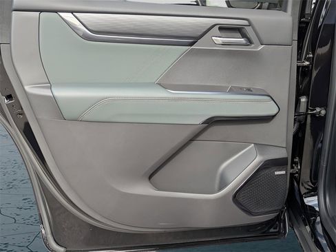 New 2026 GMC Acadia AT4 w/ Super Cruise Package image 13