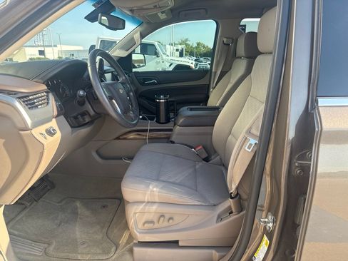 Used 2016 Chevrolet Tahoe LS RWD image 13