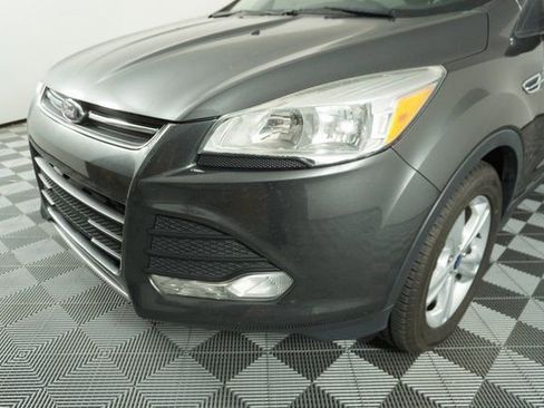 Used 2015 Ford Escape SE w/ Equipment Group 201A image 11
