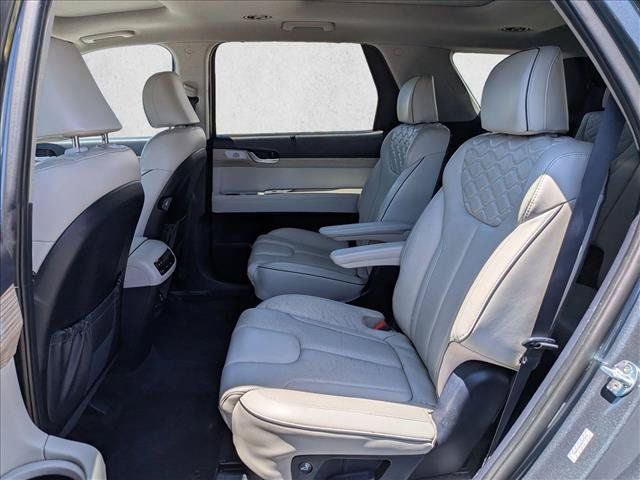 Used 2022 Hyundai Palisade Limited w/ Cargo Package FWD image 19
