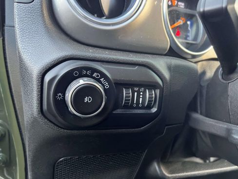 Used 2021 Jeep Wrangler Unlimited Sahara w/ Safety Group image 17