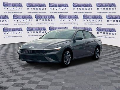 Used 2025 Hyundai Elantra Sport w/ Cargo Package