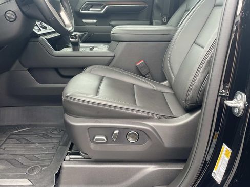 Used 2026 GMC Sierra 1500 Denali w/ Denali Reserve Package AWD/4WD image 18