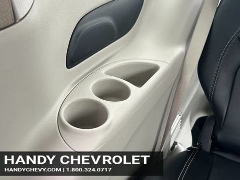 Used 2024 Chrysler Pacifica Touring-L FWD image 62