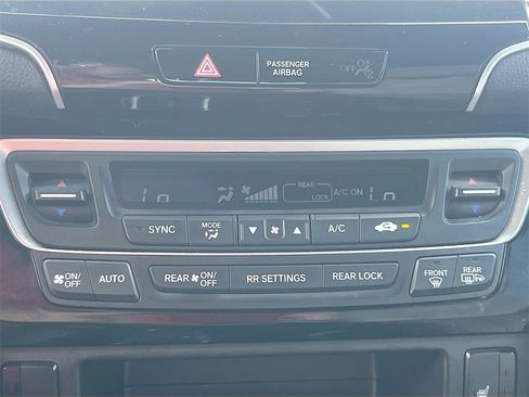 Used 2021 Honda Passport Touring image 16