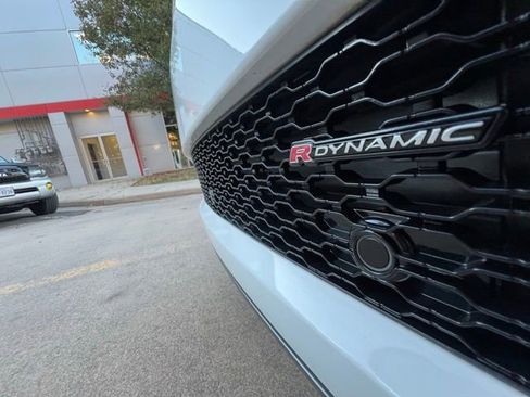 Used 2023 Land Rover Range Rover Evoque R-Dynamic S image 17