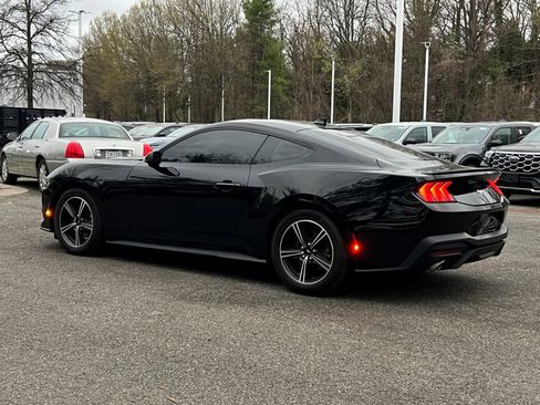 Used 2024 Ford Mustang Premium image 5