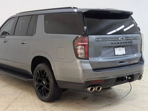 Used 2022 Chevrolet Suburban RST w/ Sport Performance Package image 3