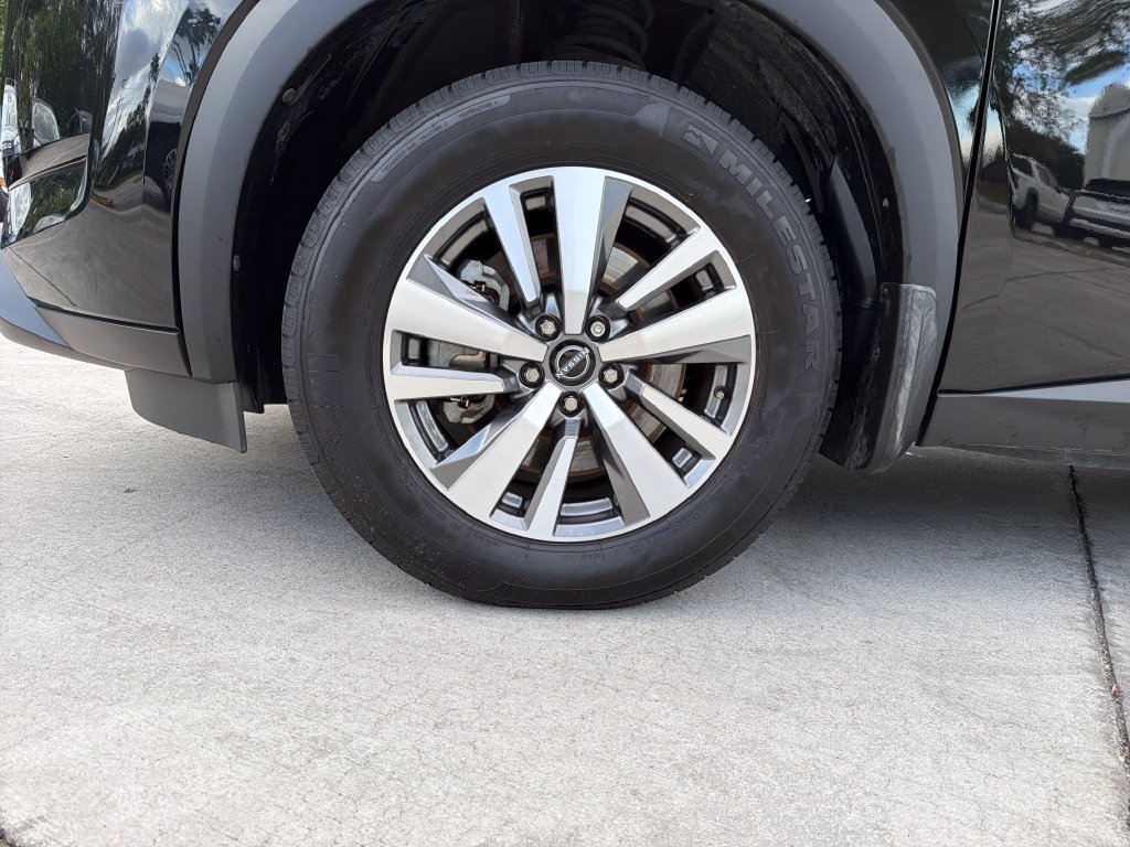 Used 2022 Nissan Pathfinder SL FWD image 12