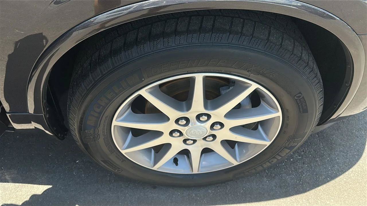 Used 2014 Buick Enclave Leather FWD image 19