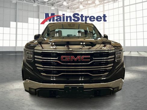 Used 2025 GMC Sierra 1500 SLT AWD/4WD image 8