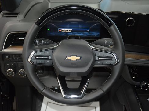 New 2026 Chevrolet Suburban High Country image 36