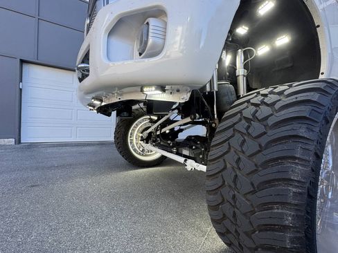 Used 2013 Ford F250 Platinum AWD/4WD image 25