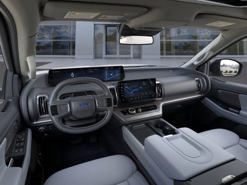 New 2026 Ford Expedition Max Platinum w/ Platinum Ultimate Package image 9