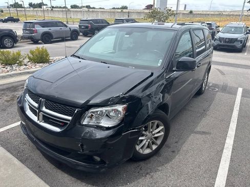 Used 2019 Dodge Grand Caravan SXT FWD image 1