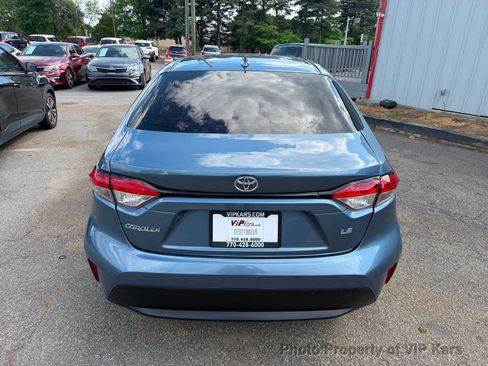 Used 2022 Toyota Corolla LE FWD image 6