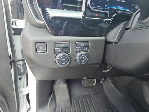 Used 2022 Chevrolet Silverado 1500 RST AWD/4WD image 20