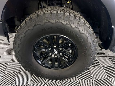 Used 2025 Ford F150 Raptor AWD/4WD image 8