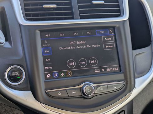 Used 2020 Chevrolet Sonic LT image 22