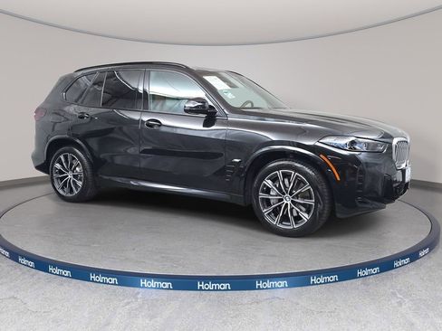 Used 2026 BMW X5 xDrive50e w/ M Sport Package AWD/4WD image 4