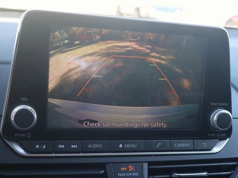 Used 2025 Nissan Altima 2.5 SR image 26