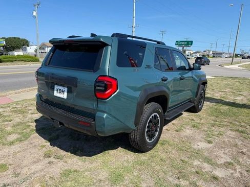 Used 2025 Toyota 4Runner TRD Off-Road AWD/4WD image 7