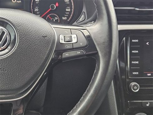 Used 2020 Volkswagen Passat 2.0T SE image 28