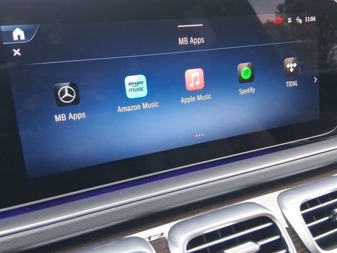 Used 2025 Mercedes-Benz GLS 450 4MATIC image 21