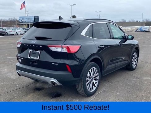 Used 2022 Ford Escape Titanium image 3