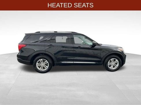 Used 2023 Ford Explorer XLT AWD/4WD image 8
