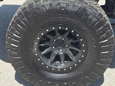 Used 2020 Jeep Gladiator Rubicon image 12