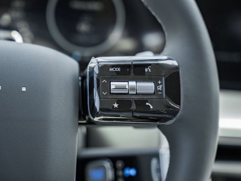 New 2026 Hyundai Ioniq 9 SEL image 25